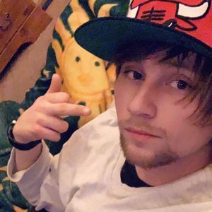 Meet your Posher, Adam